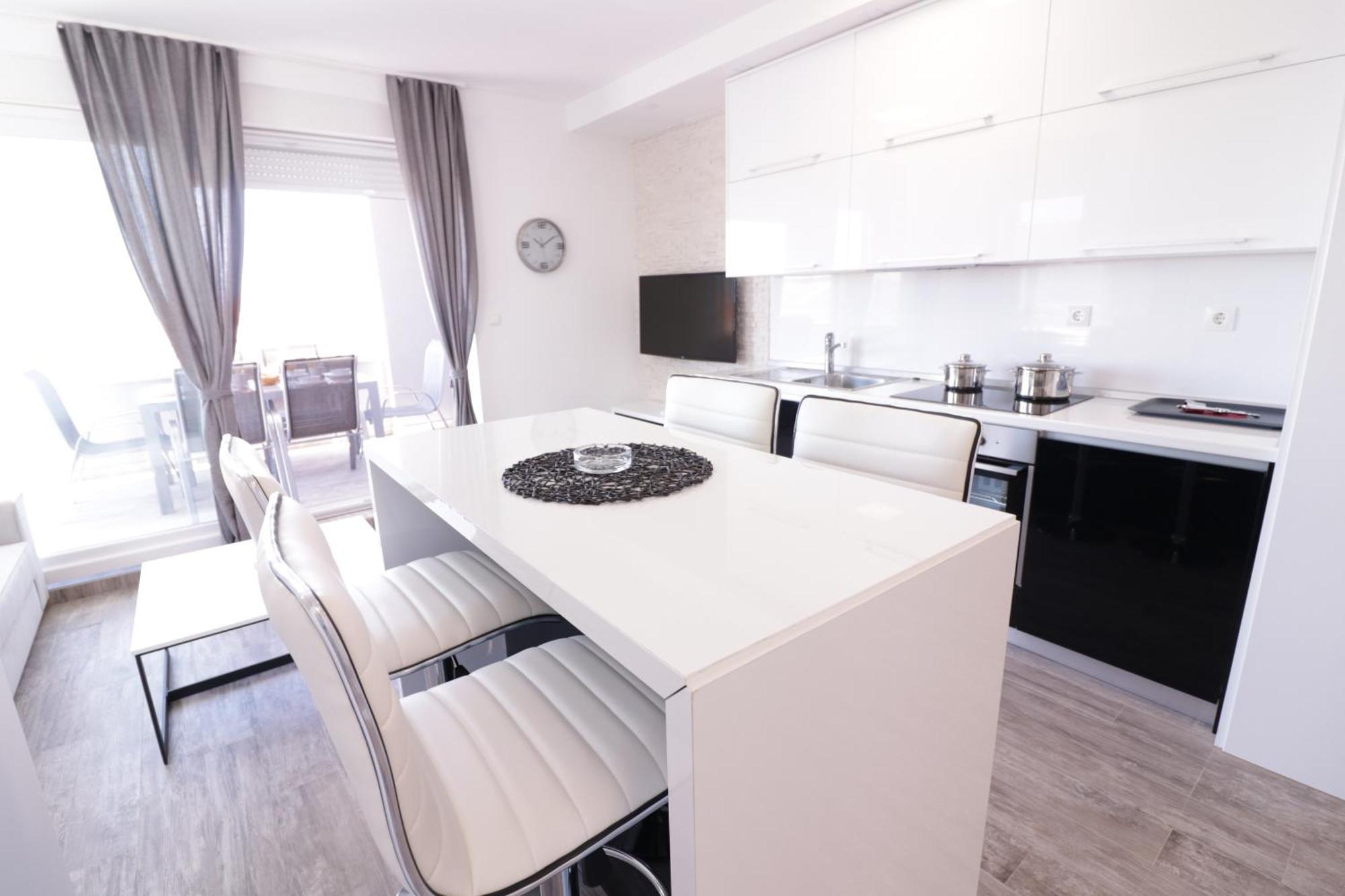 Apartments & Rooms Danivan Pool Villas B โนวาลยา ห้อง รูปภาพ